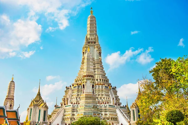 Vista Día Wat Arun Templo Del Amanecer Monumento Arquitectónico Ciudad —  Fotos de Stock