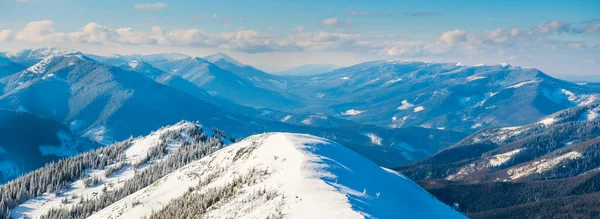 Hiver Montagnes Panorama Paysage Avec Neige Collines Bleues — Photo