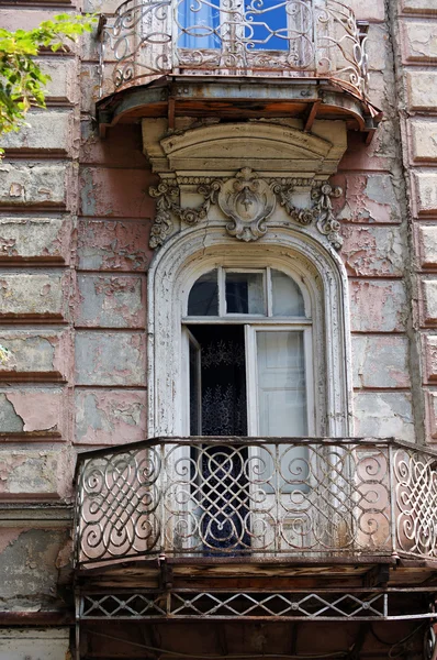 在第比利斯的旧楼梯房子 18-19 世纪的共和国 — 图库照片