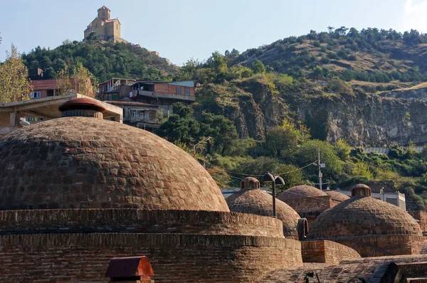 Eski Tiflis: Antik kükürt banyoları, abano alanı geri — Stok fotoğraf