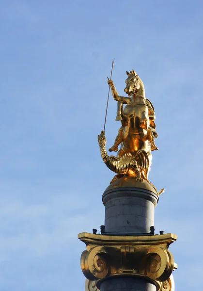 Statue of St. George on the main square of Tbilisi city - Libert — Stock Photo, Image