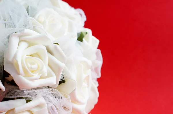 Corazones y rosas blancas —  Fotos de Stock