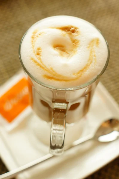 Cup of cappuccino with heart — Stock Photo, Image
