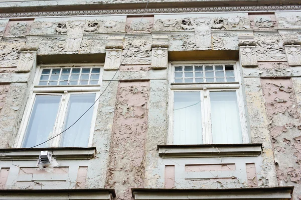 Jugendstil dekorierte Fenster — Stockfoto