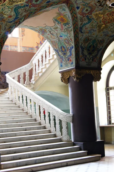 Entrance hall and staricase — Stock Photo, Image