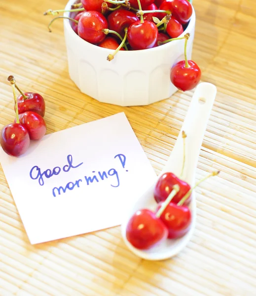 Frutos de cereja frescos — Fotografia de Stock