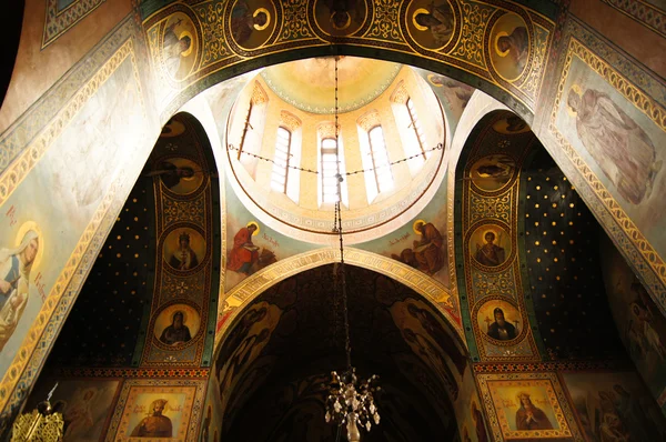 Frescos en la pequeña catedral de Sameba en el Viejo Tiflis — Foto de Stock