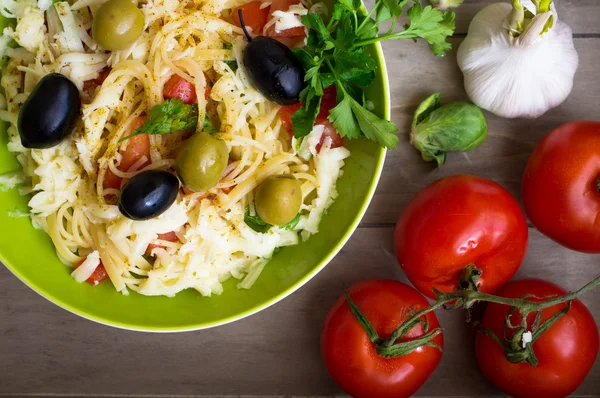 Pasta med oliven - Stock-foto