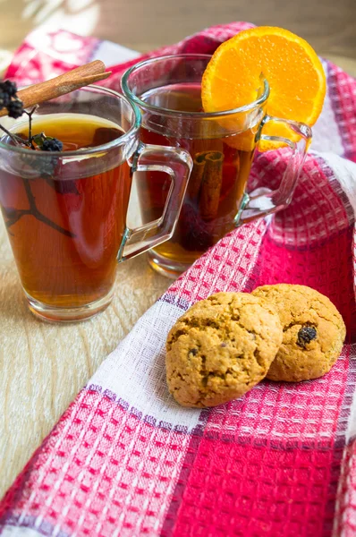 Tea with orange — Stock Photo, Image