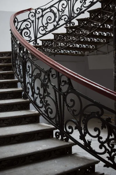 Escadaria em Old House — Fotografia de Stock