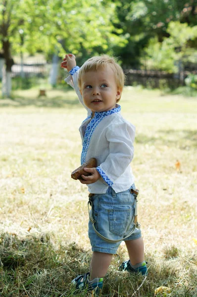 Lyttle boy in vyshyvanka — Stock Photo, Image