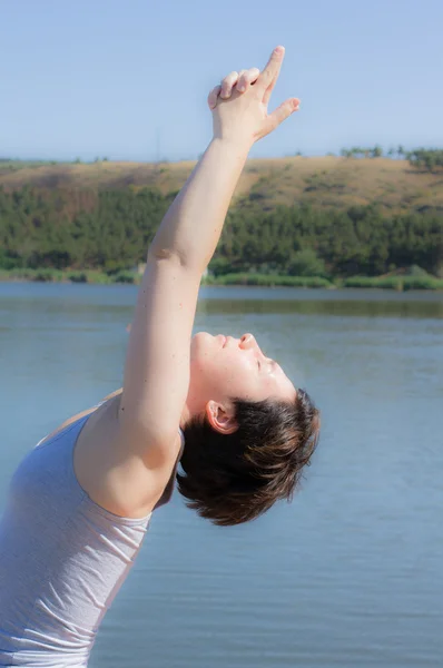 Yoga buiten — Stockfoto