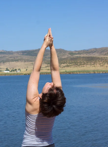 Yoga buiten — Stockfoto