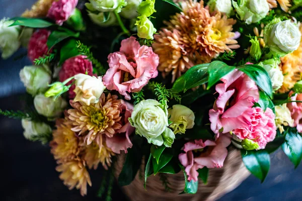 Florale Herbstliche Komposition Mit Saisonalen Blumen Für Rustikales Interieur Oder — Stockfoto