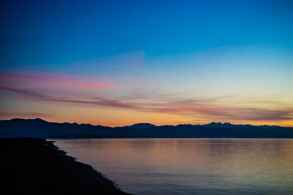 Gürcistan Gün Batımı Pembe Mavi Gökyüzü Ile Karadeniz Kıyısı — Stok fotoğraf