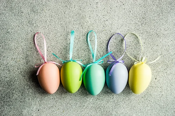 Easter Colored Eggs Ornaments Wooden Background — Stock Photo, Image