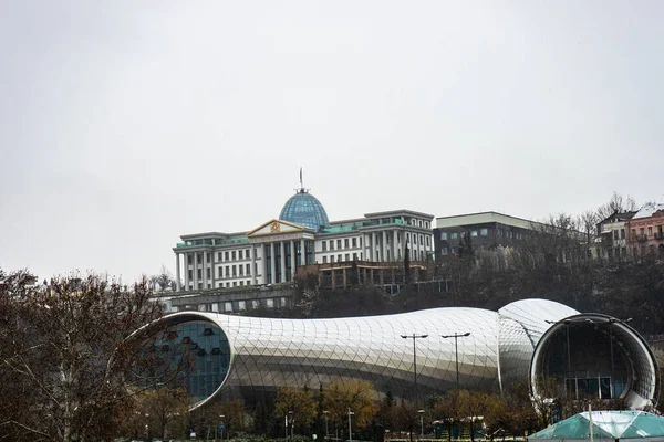 Vista Famosa Palácio Presidente Parque Rike Centro Tbilisi Geórgia — Fotografia de Stock