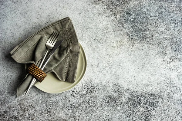 Minimlist Dinner Set Concrete Background — Stockfoto