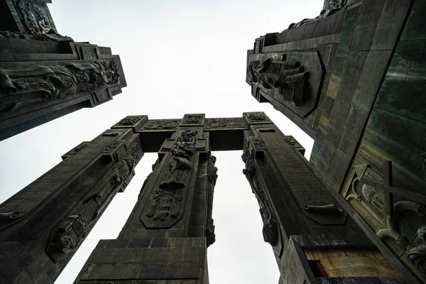 Stormachtig Weer Reusachtig Monument Van Georgische Geschiedenis Aan Kust Van — Stockfoto