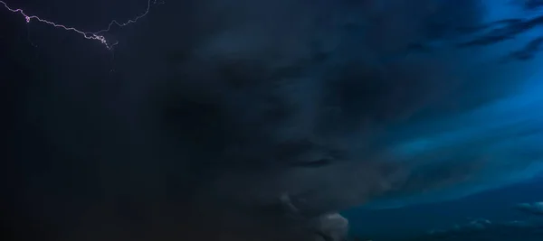 Dramatic Evening Sky Flashlight Thunder Tbilisi Georgia — Stockfoto