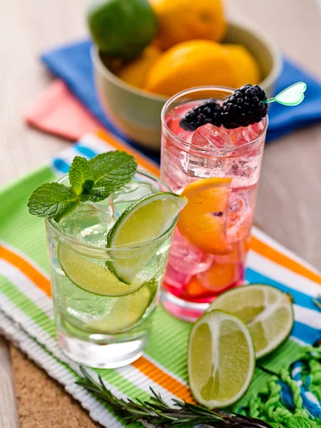 Two cocktails — Stock Photo, Image