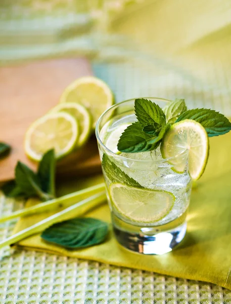 Summer cocktail — Stock Photo, Image