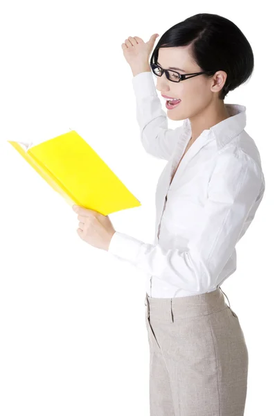 Glückliche junge Frau - Studentin oder Lehrerin — Stockfoto