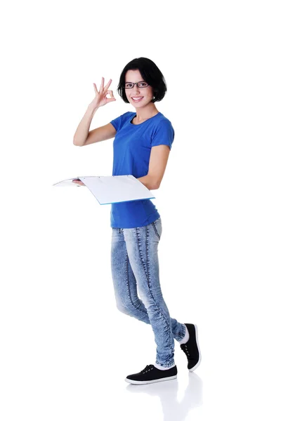 Mulher estudante bonita gesticulando perfeito . — Fotografia de Stock