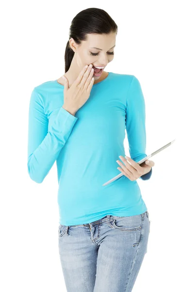 Young pretty woman working on tablet computer — Stock Photo, Image