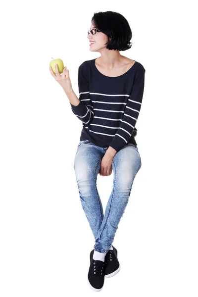 Young woman with green fresh apple — Stock Photo, Image