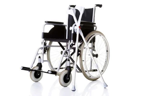 Geçersiz sandalye, tekerlekli sandalye ve koltuk değneği- — Stok fotoğraf