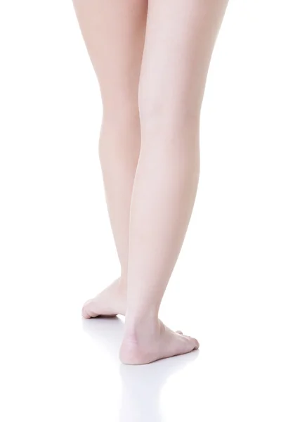 긴 예쁜 여자 다리 — 스톡 사진