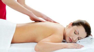 beeing Spa merkezinde masaj rahatlatıcı preaty kadın