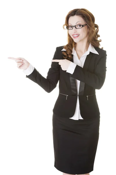 Lycklig framgång affärskvinna pekar — Stockfoto
