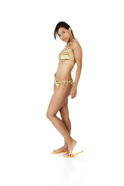 Full porträtt av mörka skined tjej i bikini — Stockfoto