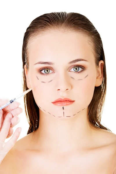 Injection cosmétique de botox dans le visage féminin — Photo