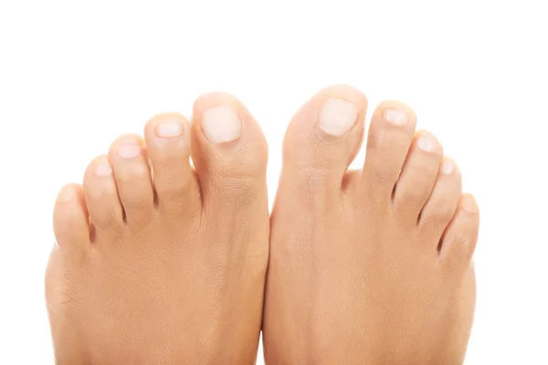 Hermosos pies femeninos - de cerca en los dedos de los pies — Foto de Stock