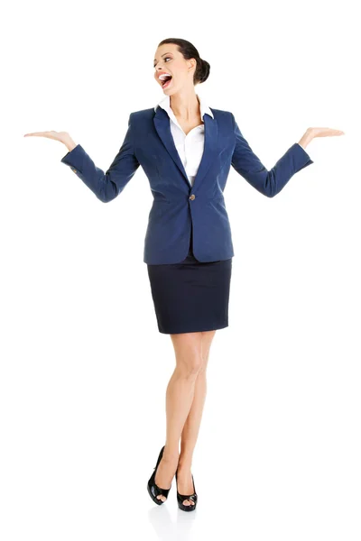 Business woman showing copy space — Stock Photo, Image