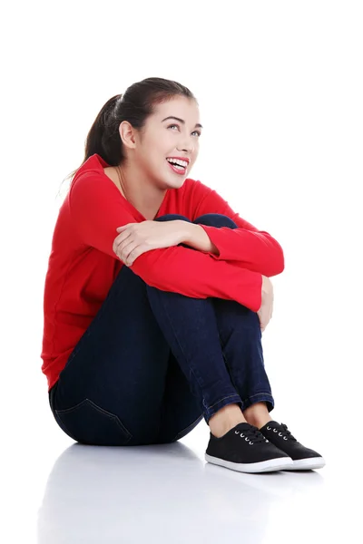 Jovem mulher bonita em roupas casuais — Fotografia de Stock