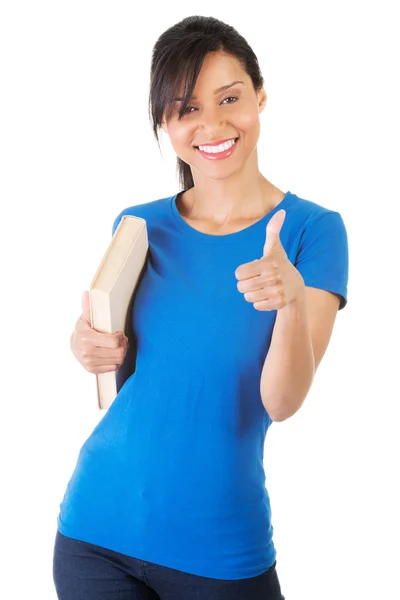 Mulher bonita com livro mostrando que está tudo bem . — Fotografia de Stock