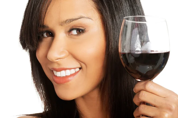 Attraktiva naken kvinna med glas vin. närbild. — Stockfoto
