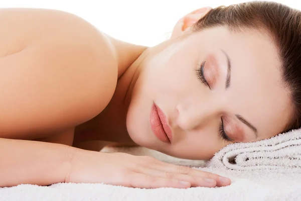 Beauty woman relaxing in spa. — Stock Photo, Image