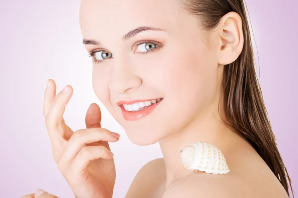 Beautiful face of spa woman with healthy clean skin — Stock Photo, Image