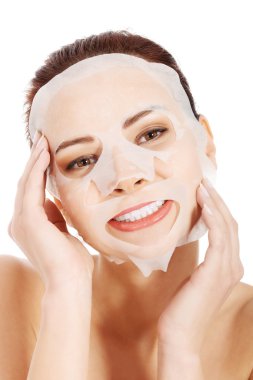 kolajen maske ile güzel kadın.