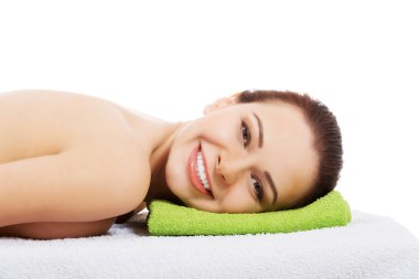 güzel bir kadın Spa salon de yalan.