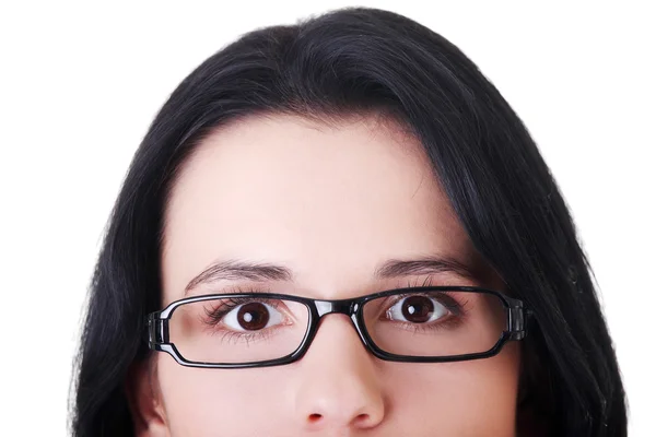 Frauengesicht mit Brille. ausgeschnitten. — Stockfoto