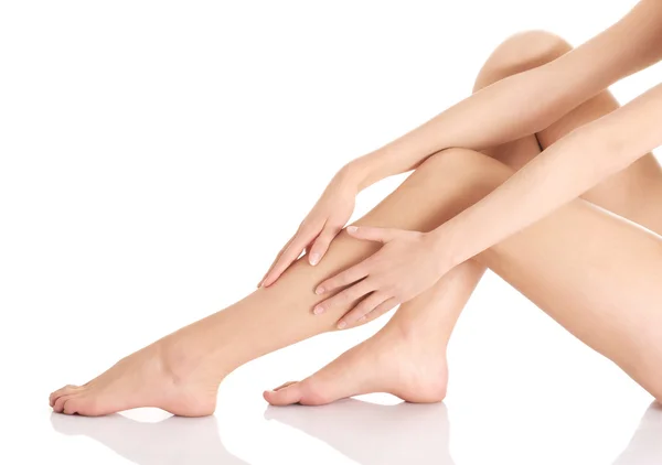 Beautiful smooth and shaved legs. — Stock Photo, Image