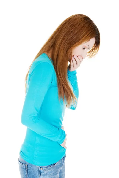 Mulher com forte dor de estômago e náusea — Fotografia de Stock