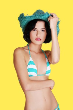 seksi esmer kadın bikinili poz