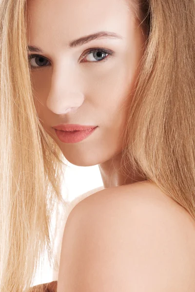 Portrait of beautiful caucasian bare woman. Head and shoulders. — Stock Photo, Image